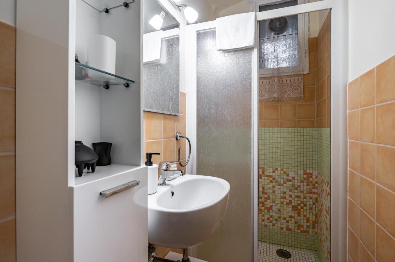 פירנצה University And San Marco Cozy Apartment מראה חיצוני תמונה